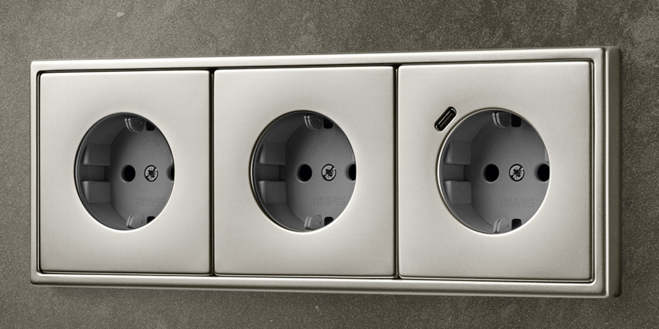 SCHUKO® Steckdosen mit USB bei Adler Elektrik A. I. UG in Würzburg