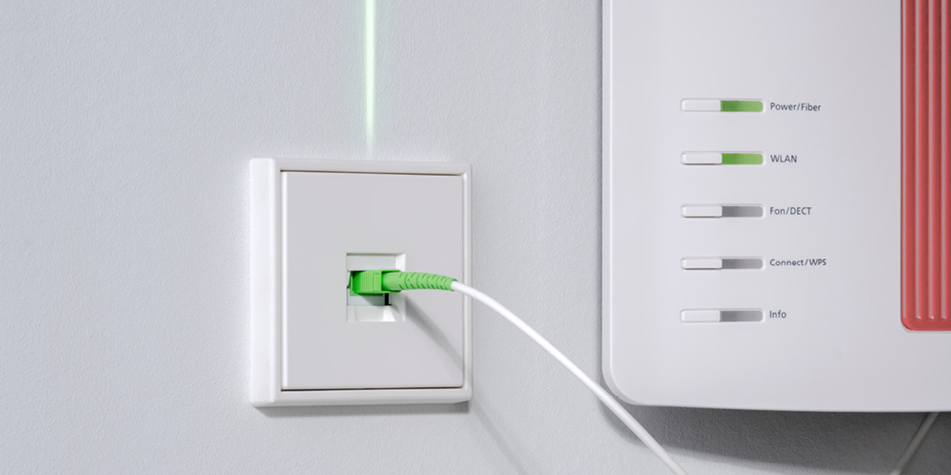 Die neuen Glasfaser-Anschlussdosen bei Adler Elektrik A. I. UG in Würzburg